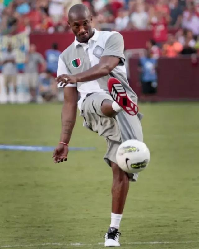 懂球帝请你去看熊猫杯！参与评论即有机会获得中国vs越南门票！（参与评论赢中国VS越南门票，懂球帝邀你现场看熊猫杯！）