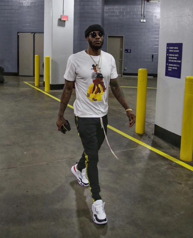 法甲战报：克瓦拉茨赫利亚双响，拉莫斯制胜，巴黎5-0雷恩（法甲快讯：克瓦拉茨赫利亚梅开二度，拉莫斯建功，巴黎5-0大胜雷恩）