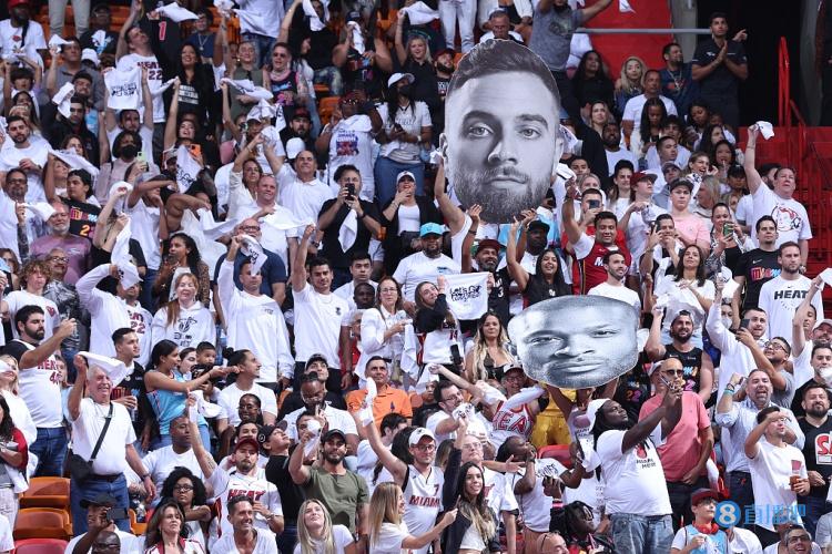 生涯最差一战！浓眉仅得2分，创出场超20分钟最低得分纪录（噩梦之战！浓眉20+分钟仅得2分，刷新个人20分钟以上出场最低得分纪录）