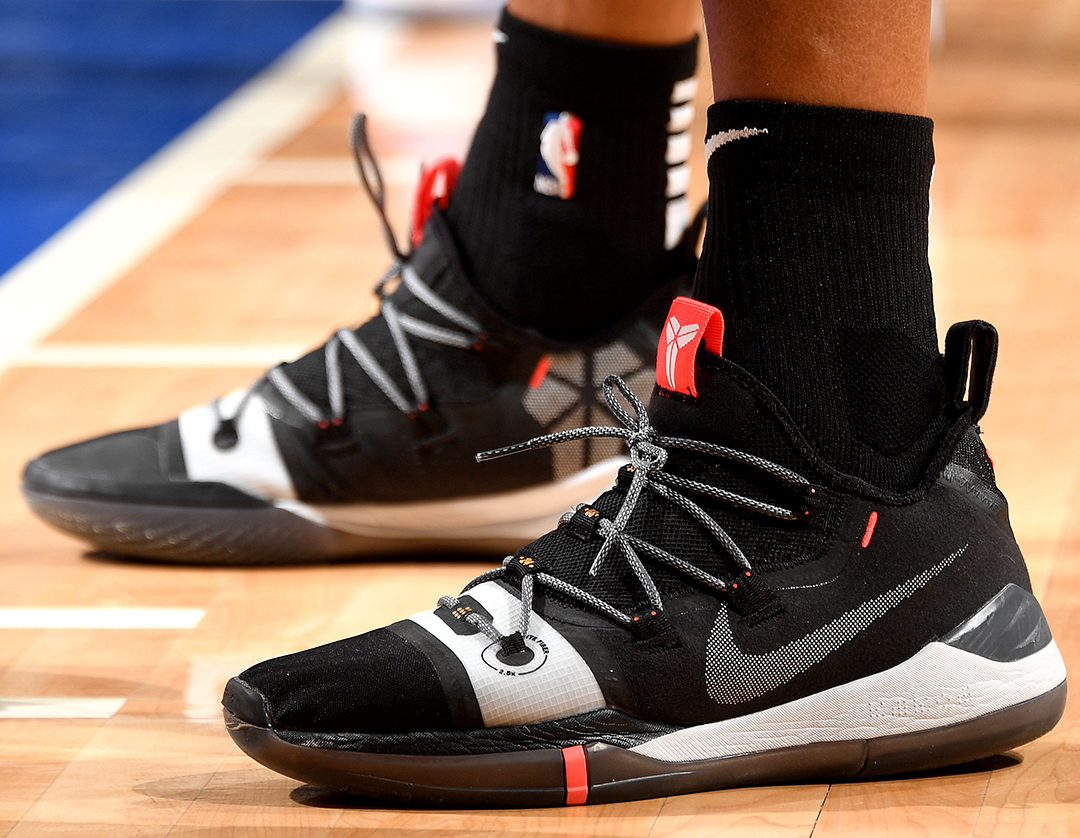 承认吧！皇马太子就是被高估的体系球员，离开伯纳乌啥也不是（别再自欺了！皇马“太子”不过是体系产物，离开伯纳乌原形毕露）