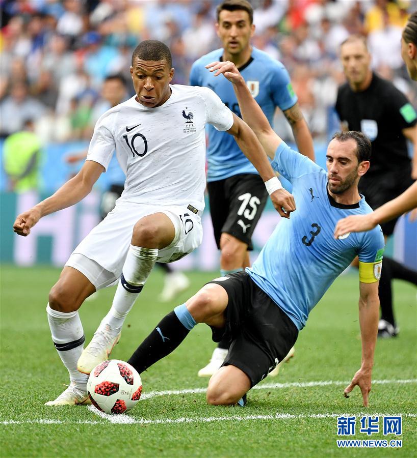 查克解析 ｜ 逐帧拆解：福克斯技术细节解析，高效29分助马刺三杀雷霆（查克深度拆解：逐帧解读福克斯技术，29分高效输出助马刺第三次击败雷霆）