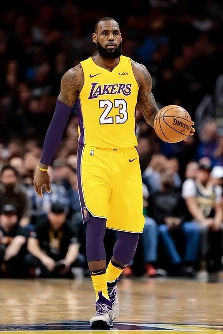 加图索在看台观战？巴尔泰萨吉：我很高兴，但我不关注这些事（加图索现身看台？巴尔泰萨吉：我很开心，但不在意这种事）